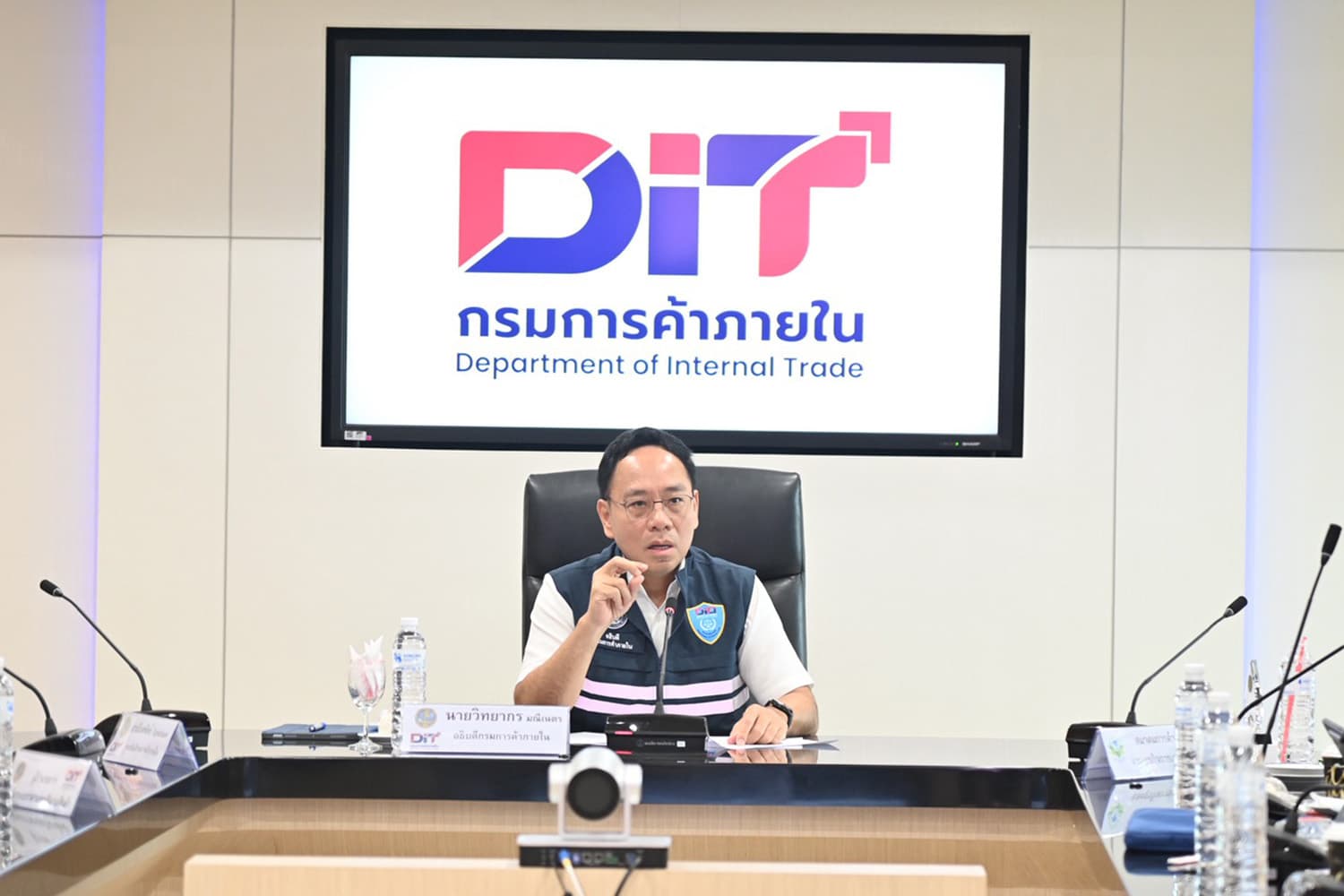พาณิชย์เคาะราคาปุ๋ยรายจังหวัด สกัดโก่งราคา ดันโครงการลดต้นทุนเกษตร