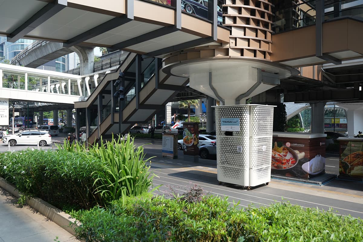 ecoeyes_fahsai_mini_city_air_purifier_tower_innovation_for_clean_air_SPACEBAR_Photo01_d43fe2635f.jpg
