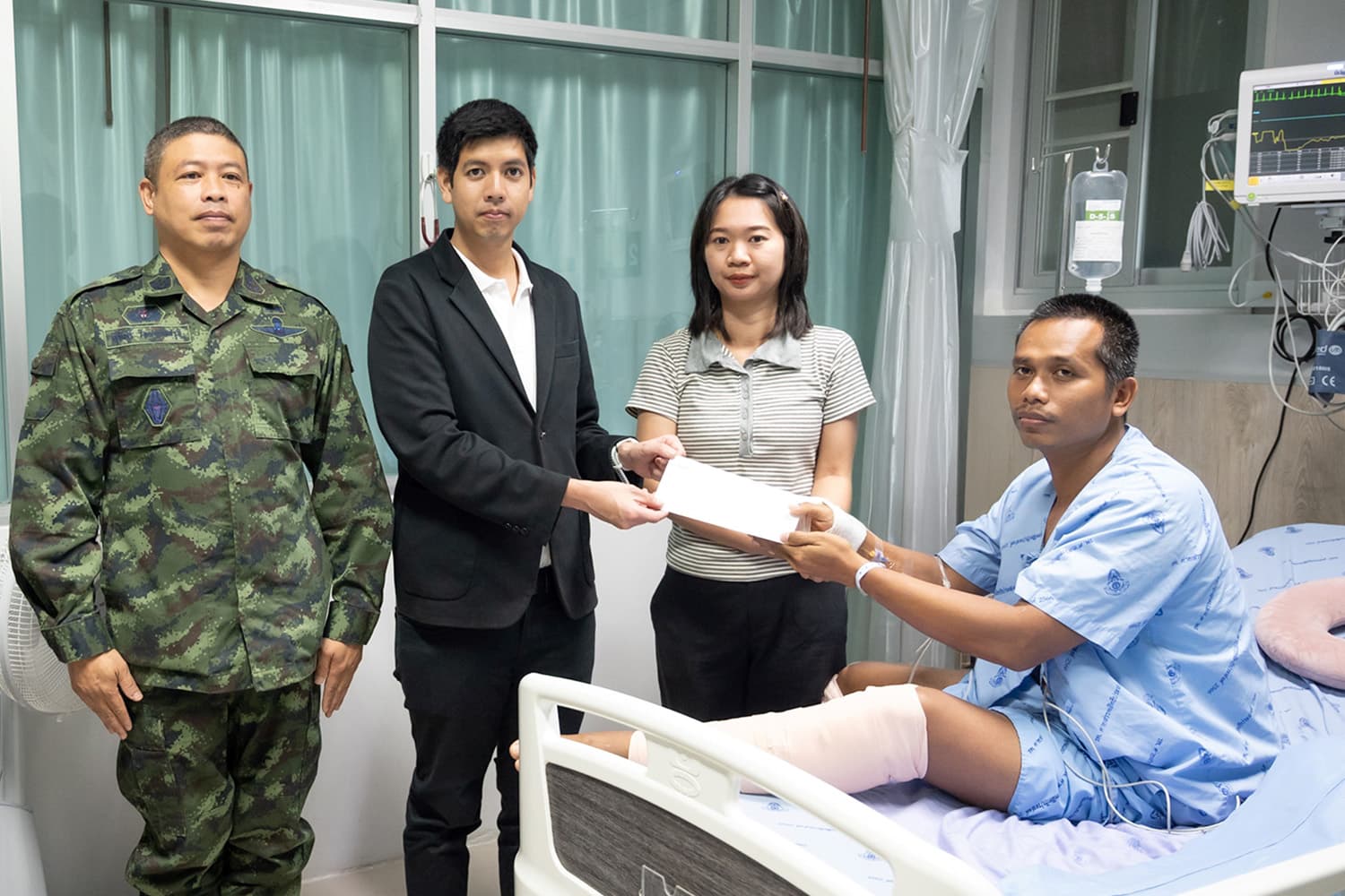 GULF มอบเงิน 1.3 ล้าน ช่วยเหลือทหารเหยียบกับระเบิดชายแดนไทย – กัมพูชา
