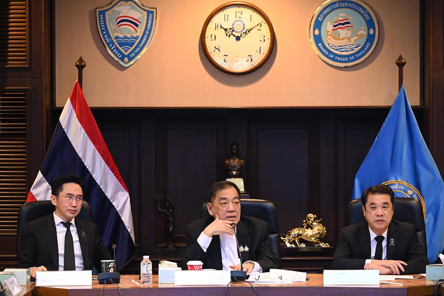 หอการค้าไทย–เพื่อไทย เปิดเวทีถกนโยบายเศรษฐกิจ วางโจทย์ประเทศก่อนเลือกตั้ง