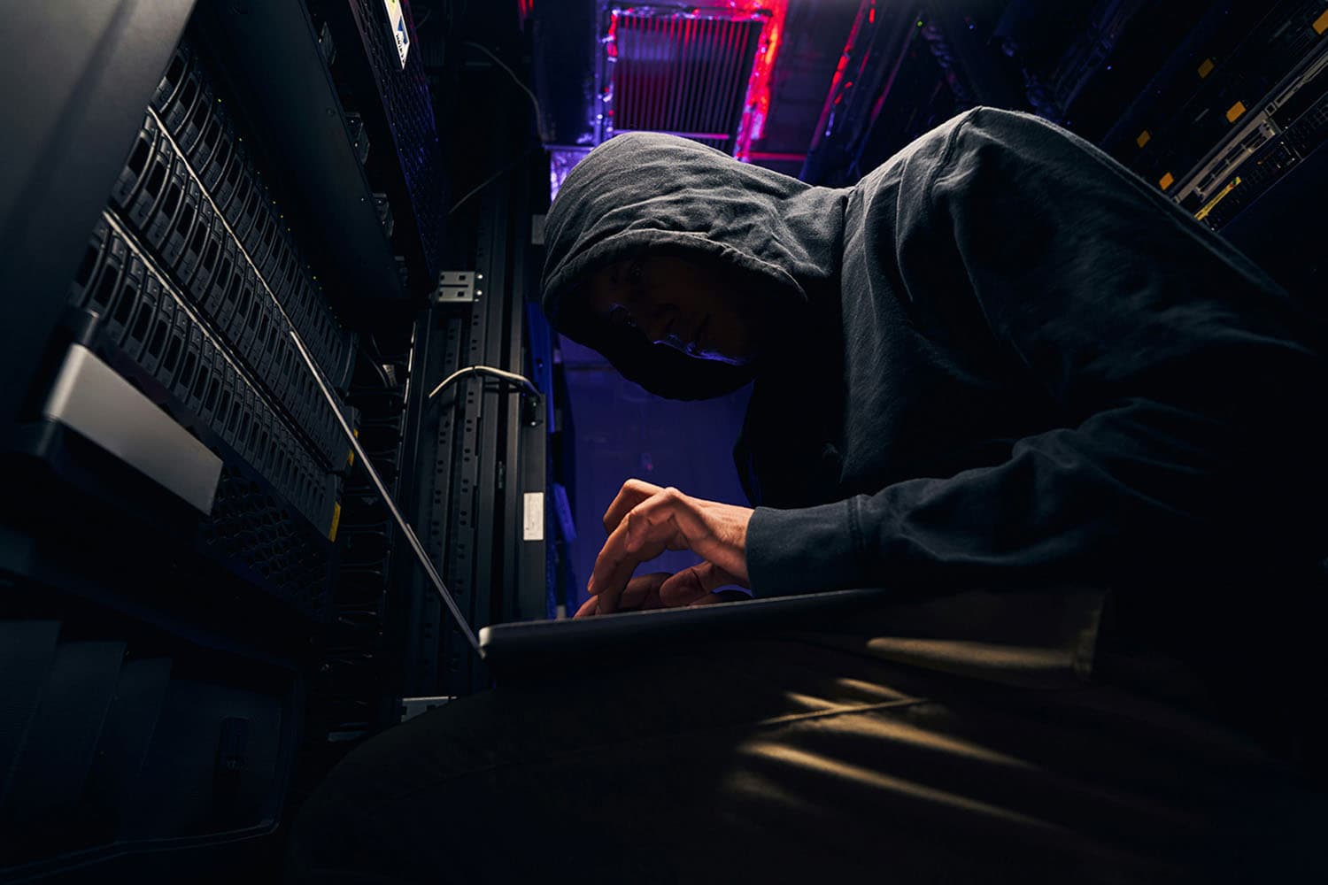 economic_business_fraudsters_legal_fake_accounts_SPACEBAR_Hero_7db24c1df9.jpg