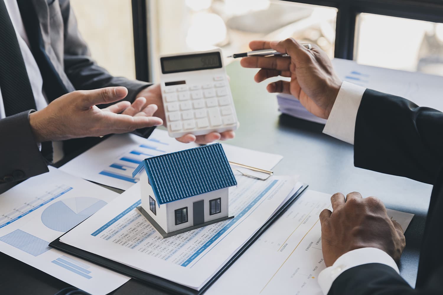 economic_business_home_loans_car_hire_purchase_SPACEBAR_Hero_00a0e3a22d.jpg