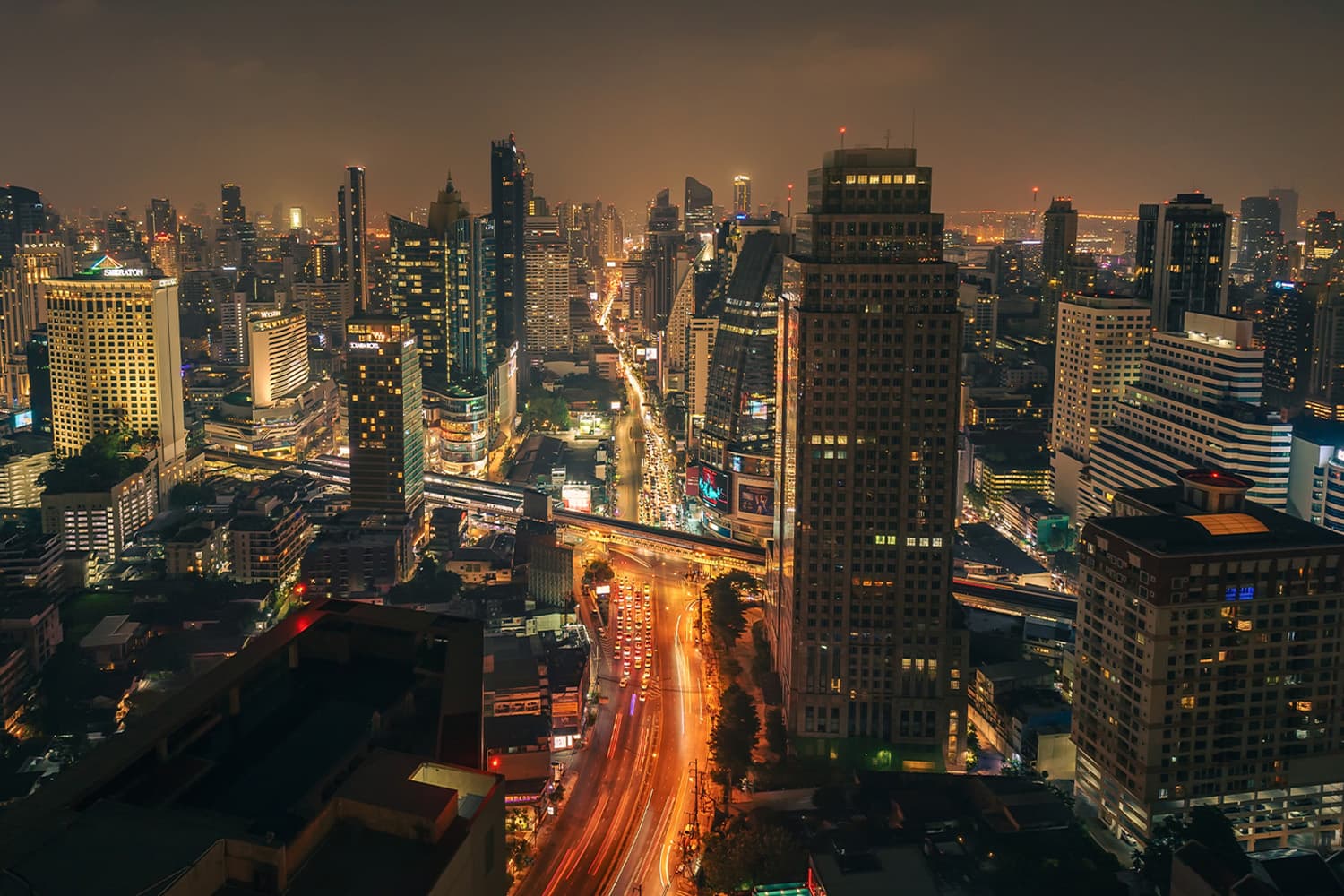 economic_business_thai_chidlom_plernchit_champion_land_price_SPACEBAR_Hero_2a166fa5ab.jpg