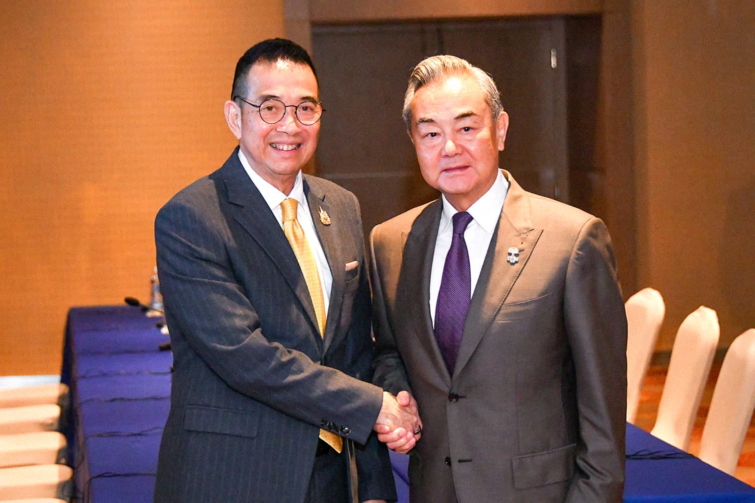 economic_business_thai_cooperation_economy_global_trade_SPACEBAR_Hero_bc3b9b236b.jpg