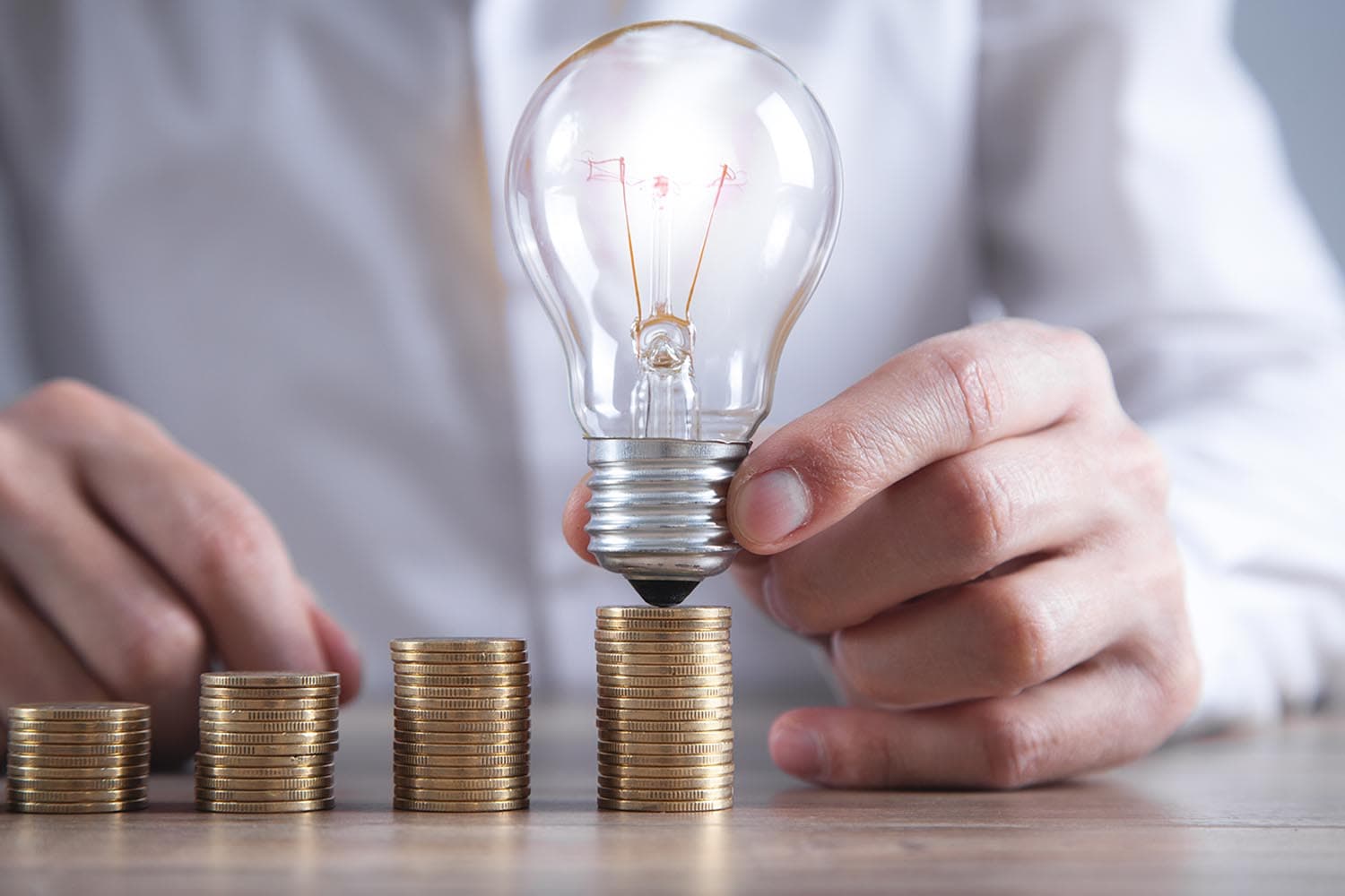 economic_business_thai_electricity_bills_vulnerable_groups_SPACEBAR_Hero_4994c0ce41.jpg