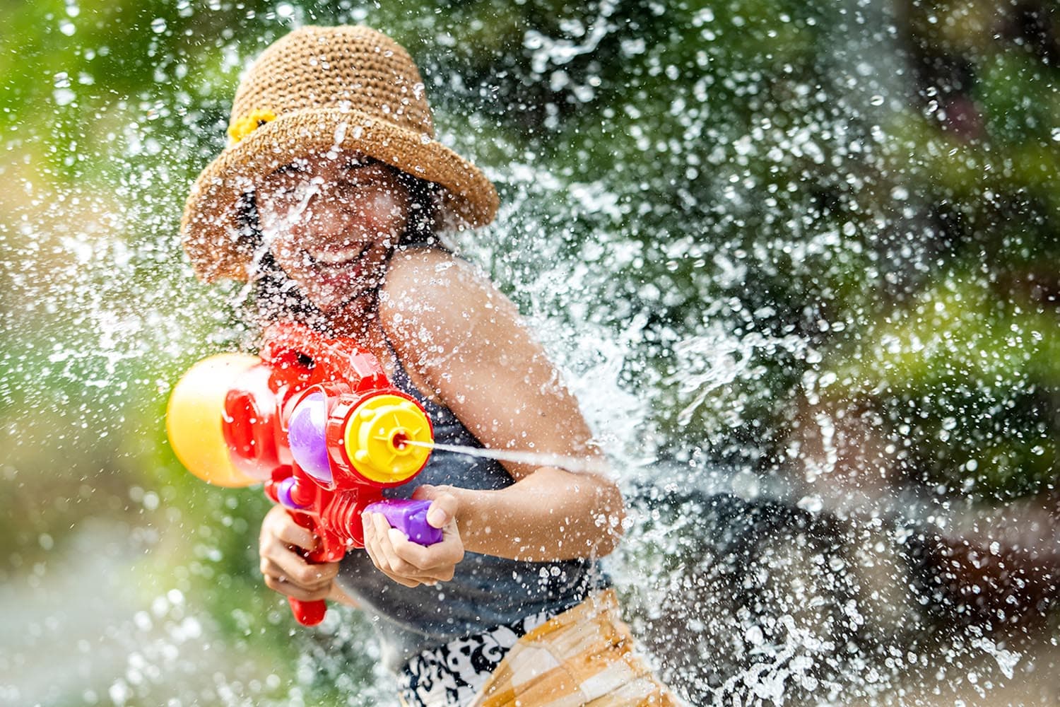 economic_business_thai_maha_songkran_world_water_festival_SPACEBAR_Hero_d3fe2c1312.jpg