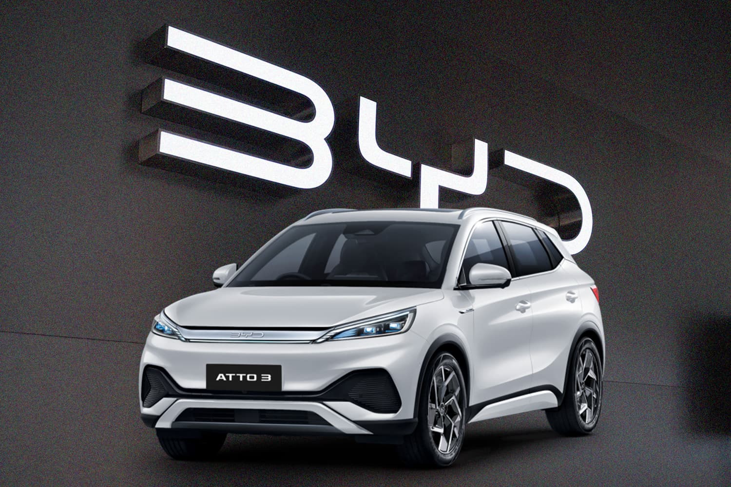 economic_ev_sale_byd_atto3_seal_SPACEBAR_Hero_ce953d94a5.jpg