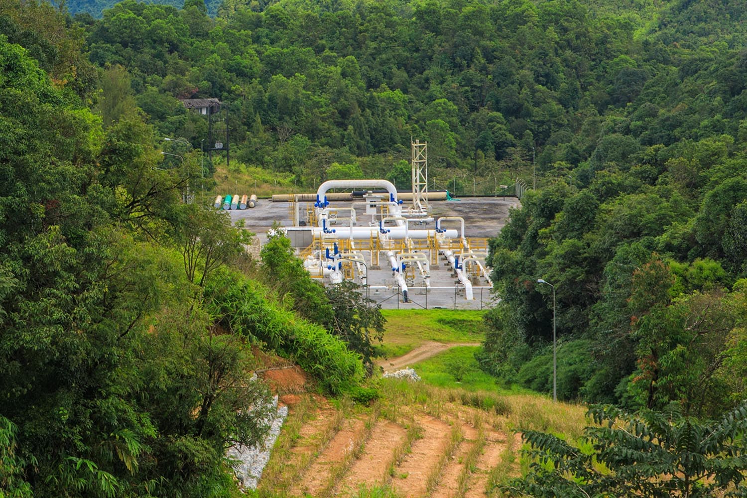 economic_natural_gas_myanmar_produce_electricity_SPACEBAR_Hero_9324e1778f.jpg