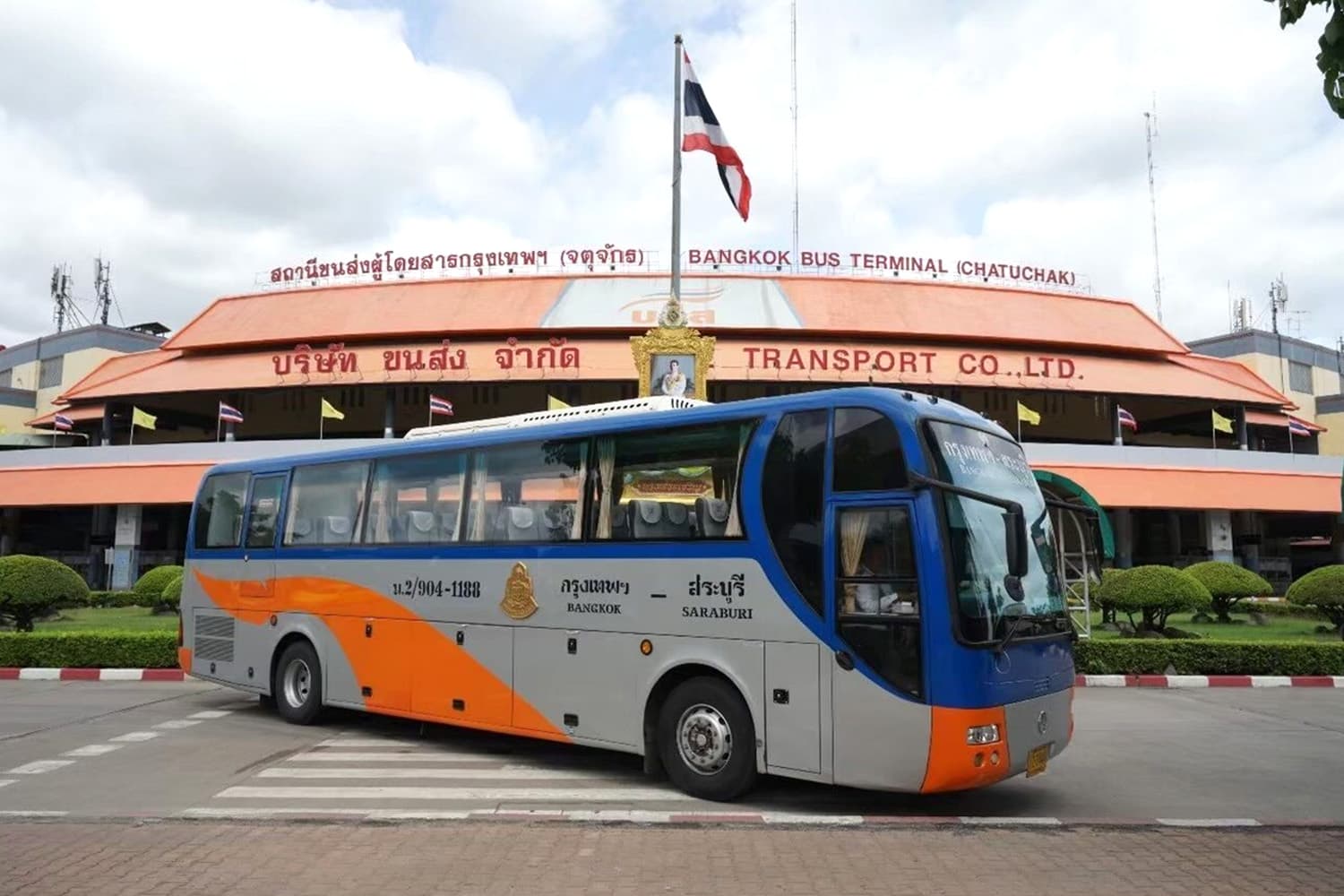 economic_ticket_bus_SPACEBAR_Hero_01b1053ba2.jpg