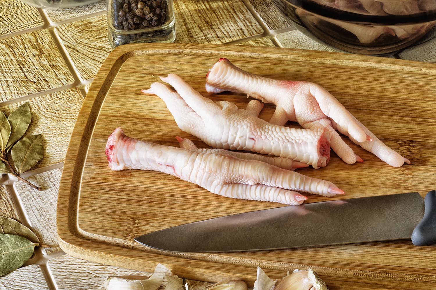 economy_chicken_feet_entrails_duck_export_china_thailand_SPACEBAR_Hero_8eb2b8bc4b.jpg