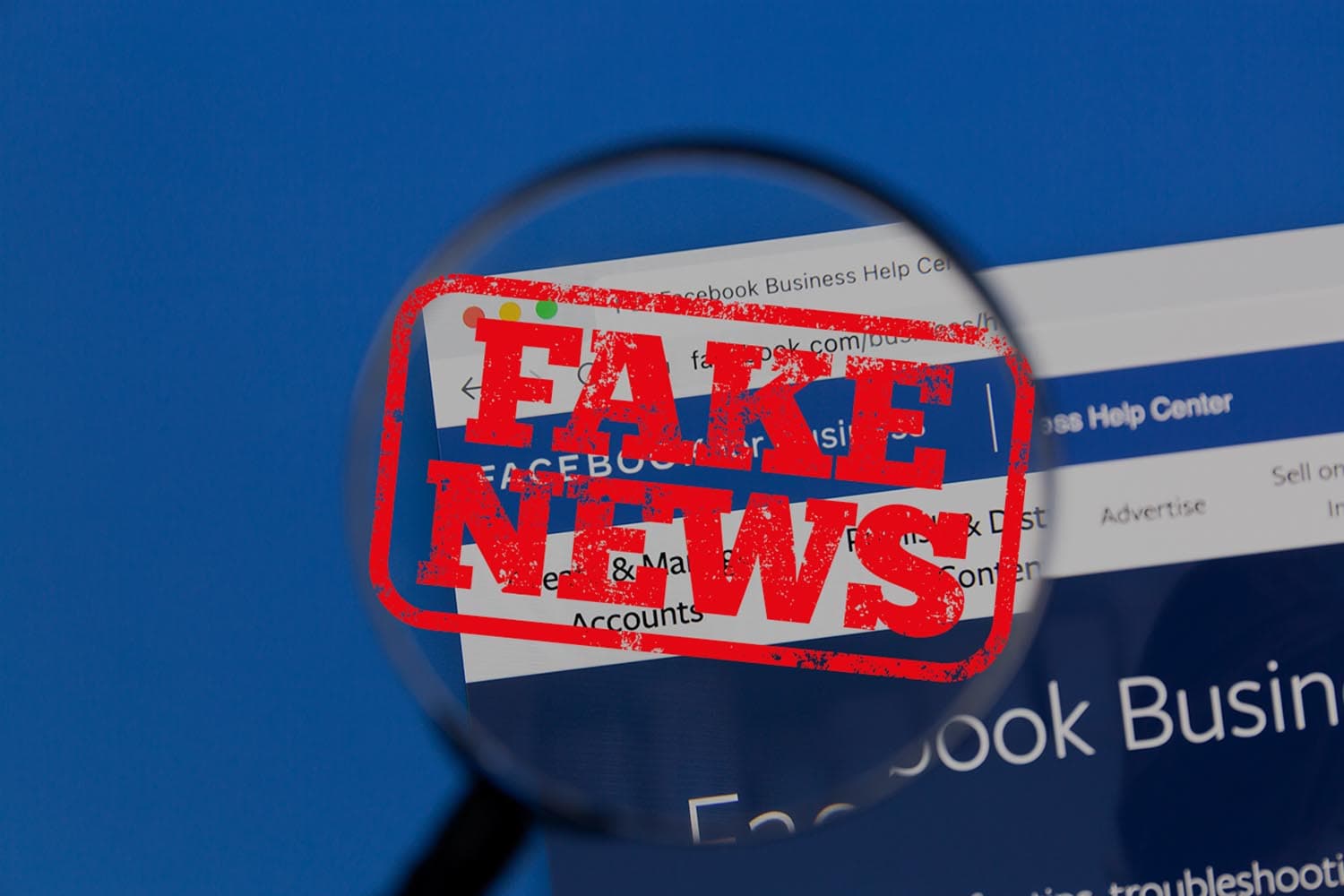 economy_de_fake_news_page_bank_scammer_SPACEBAR_Hero_f9bc951f3d.jpg