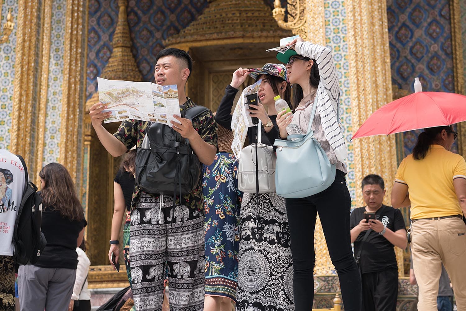 economy_thailand_china_travel_tourist_safety_SPACEBAR_Hero_5d289d00b1.jpg