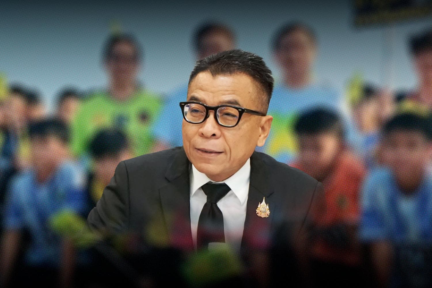 ‘กกต.’ ขอตรวจสอบก่อน! ปมคลิป ‘ทีมหมอนทอง’ เชียร์แก้ รธน.