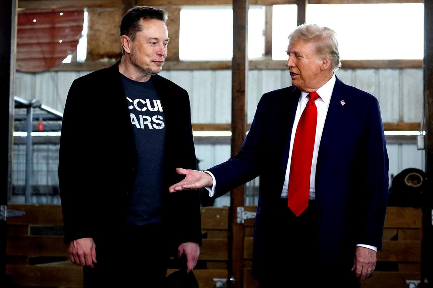 end_the_fed_musk_endorses_plan_to_let_trump_meddle_with_federal_reserve_SPACEBAR_Hero_4c6b07b78e.jpg