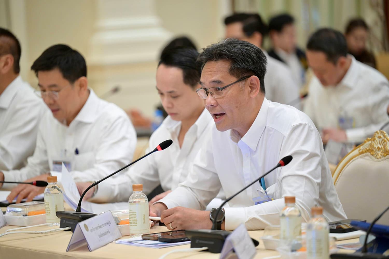 สภาพัฒน์ฯ คุมรถขนน้ำมัน เร่งสต็อกรับสงกรานต์