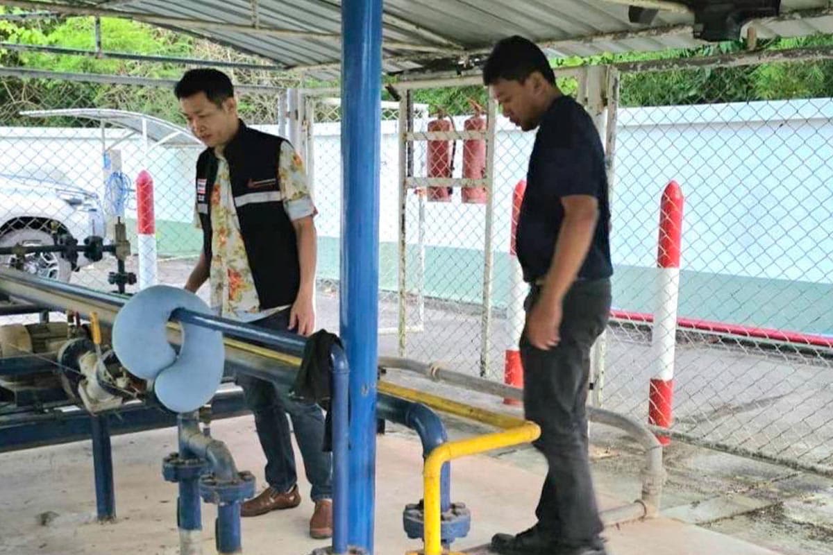 energy_inspects_krabi_gas_station_checks_impacts_after_earthquake_SPACEBAR_Photo02_6e73de1cdf.jpg