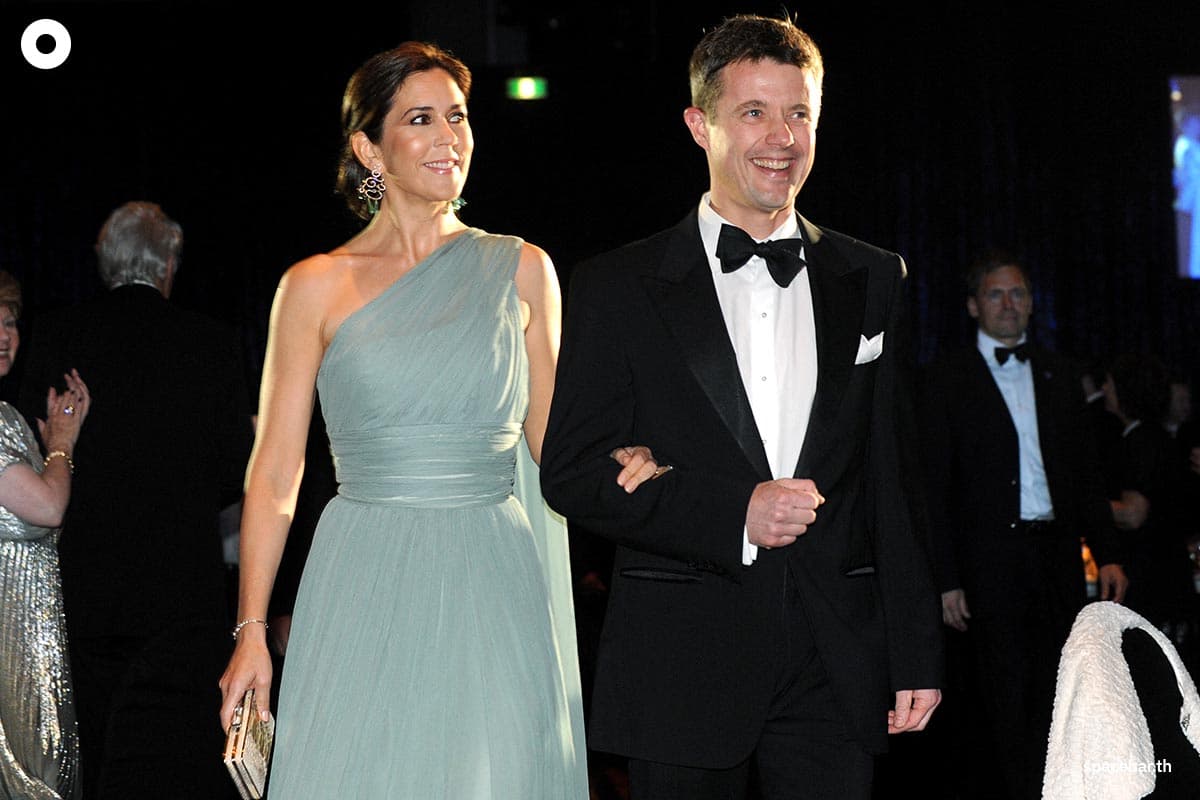 everything_we_know_as_denmark_crown_princess_mary_new_queen_SPACEBAR_Photo03_fe7cfab774.jpg