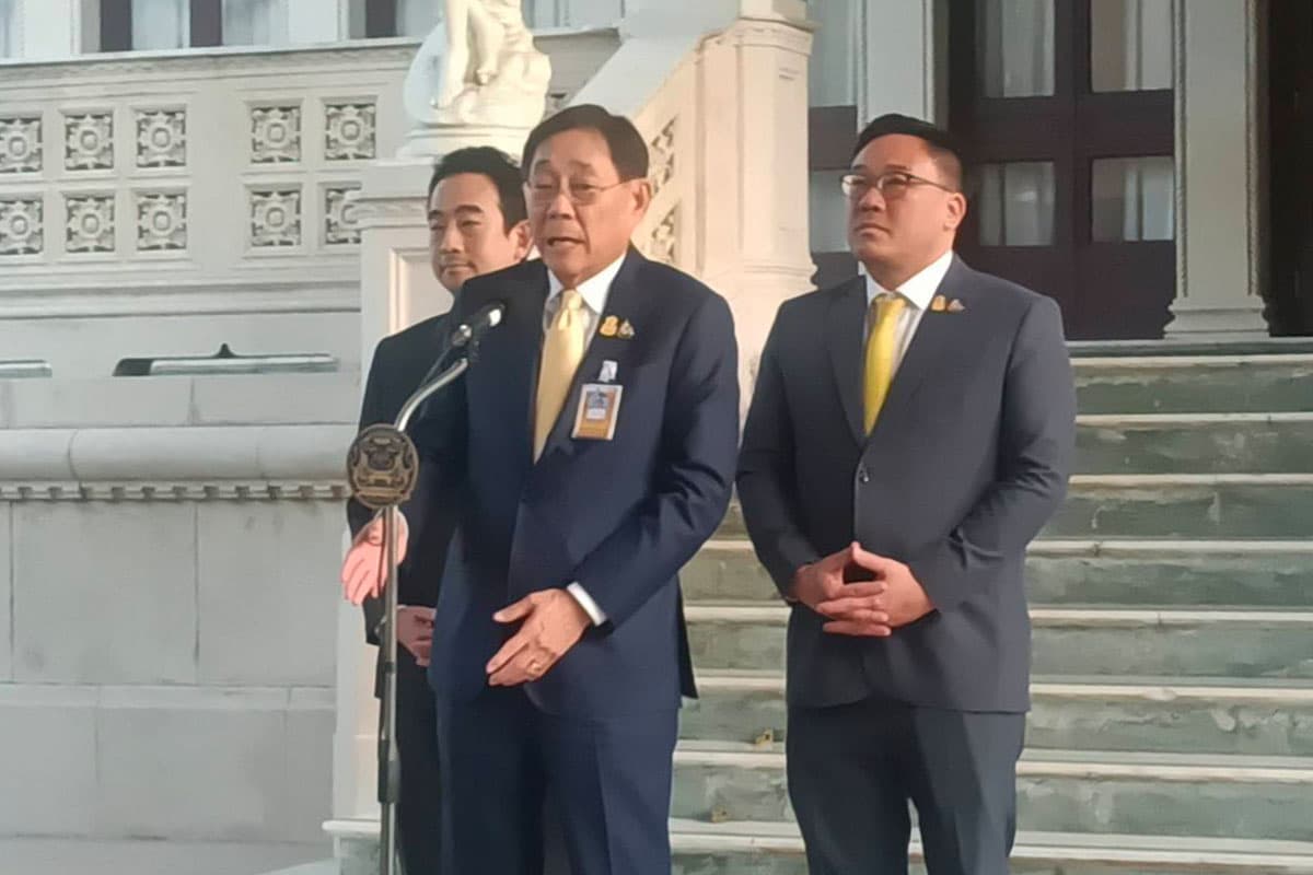 finance_minister_phichai_first_economic_cabinet_statement_SPACEBAR_Photo01_f0f7650991.jpg