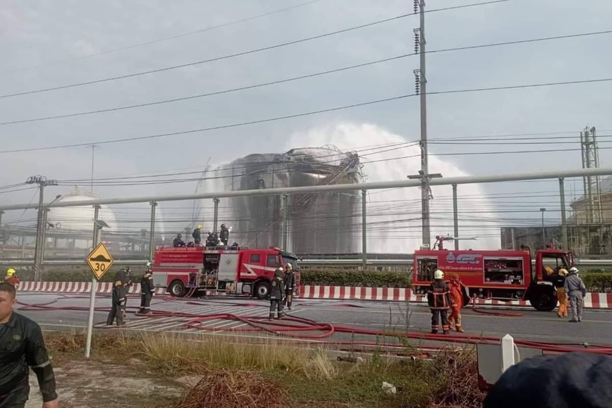fire_tank_terminal_pyrolysis_gasoline_map_ta_phut_rayong_scg_SPACEBAR_Photo02_114b06a6b1.jpg