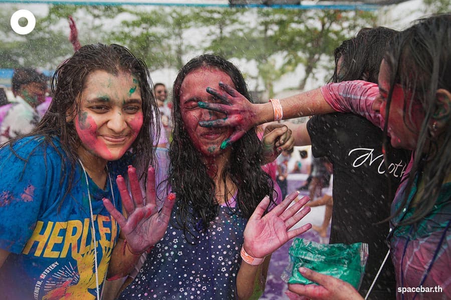 first_holi_festival_in_siam_amazing_park_SPACEBAR_Photo05_8df076f180.jpeg