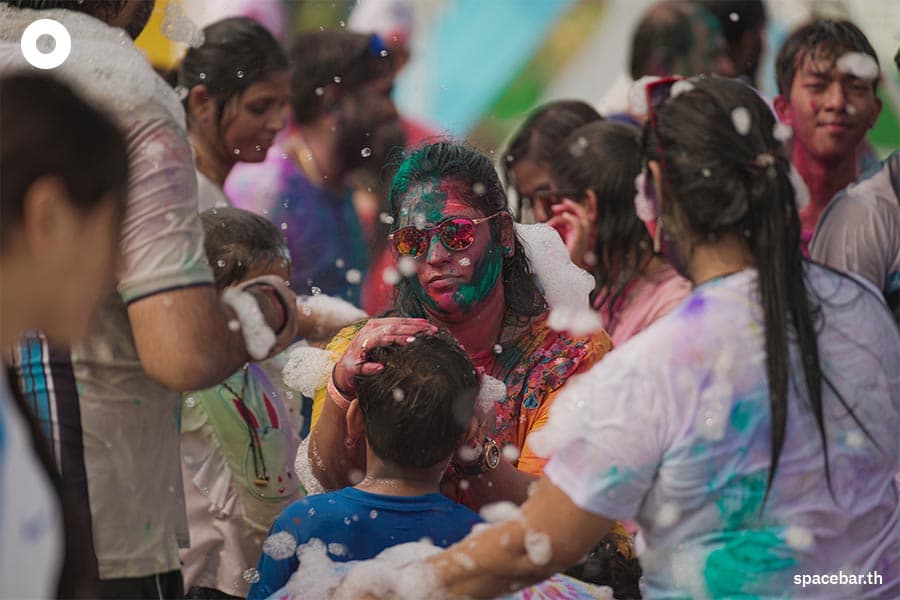 first_holi_festival_in_siam_amazing_park_SPACEBAR_Photo10_fb0d6e515d.jpeg