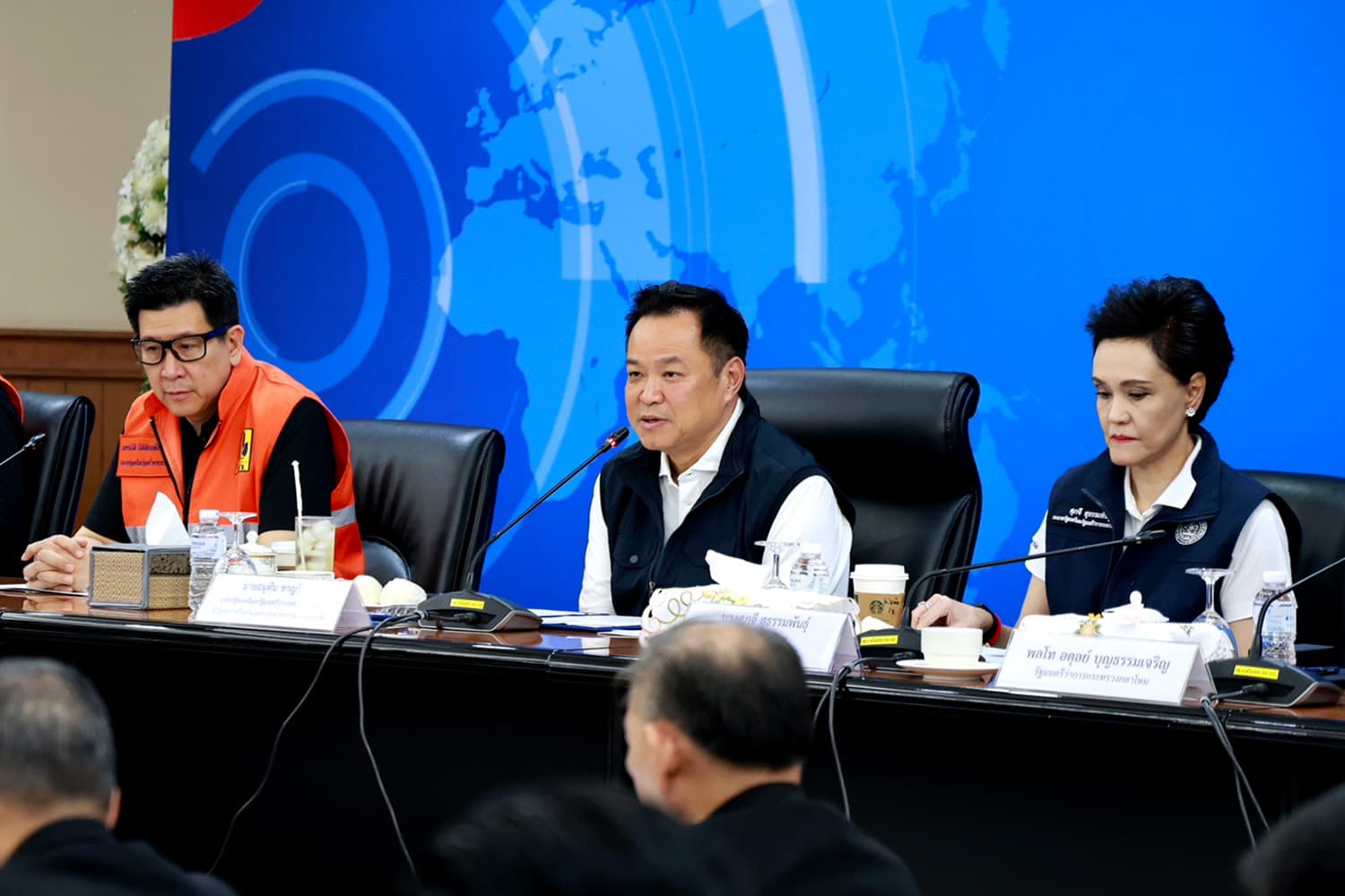 ฝนระลอกใหม่จ่อซ้ำ! ‘อนุทิน’ สั่งเร่งพร่องน้ำ ตั้งรับใต้–รับทะเลหนุน