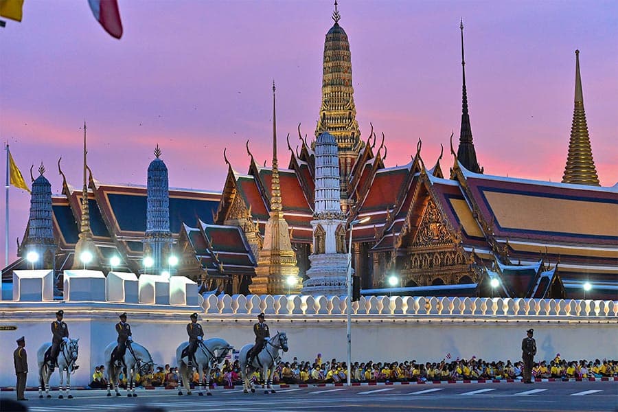 god_save_the_king_national_anthem_and_history_behind_thai_national_anthem_SPACEBAR_Photo01_b58ef6ed90.jpeg