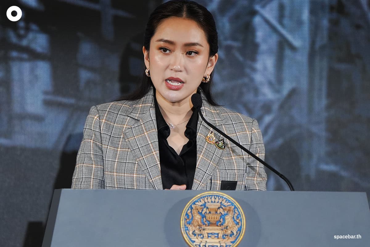 government_kicks_off_gives_out_the_first_lot_of_ten_thousand_baht_SPACEBAR_Photo05_0919eb71f9.jpg