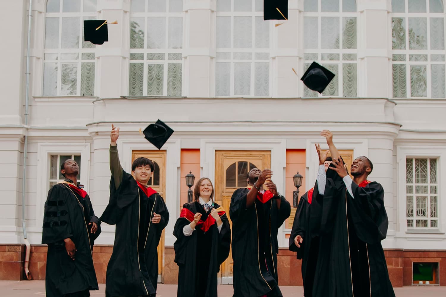 graduates_of_elite_universities_get_paid_more_do_they_perform_better_SPACEBAR_Hero_5d1658ddce.jpg