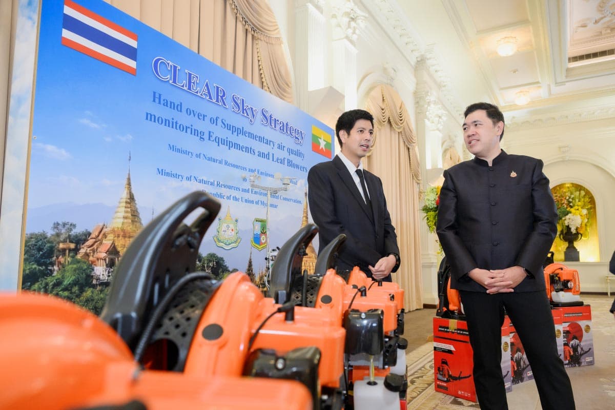 gulf-handover-air-quality-equipment-and-leaf-blowers-SPACEBAR-Photo03.jpg