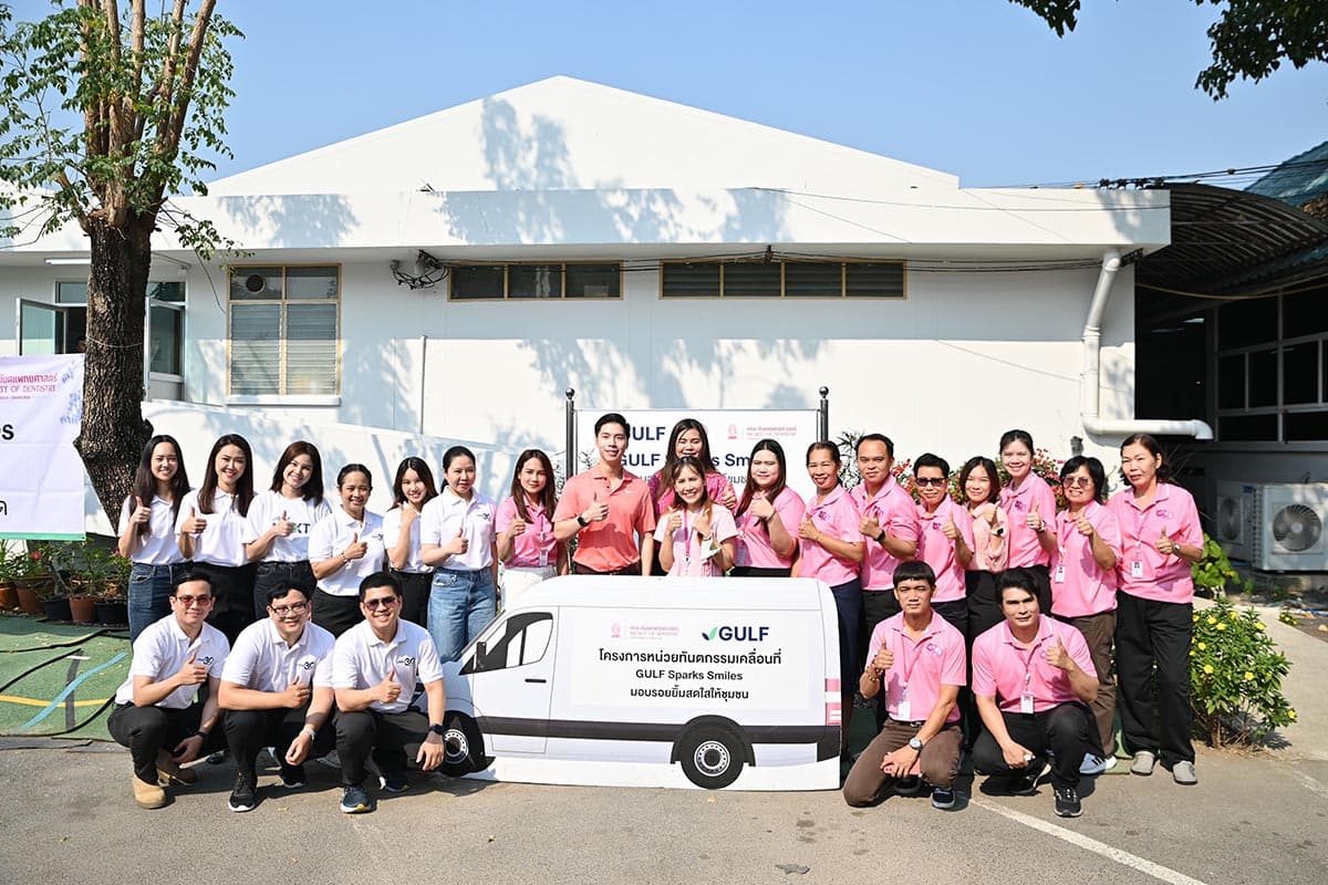 gulf_sparks_smiles_5th_year_mobile_dental_unit_pakkret_smile_SPACEBAR_Photo01_50c4465294.jpg