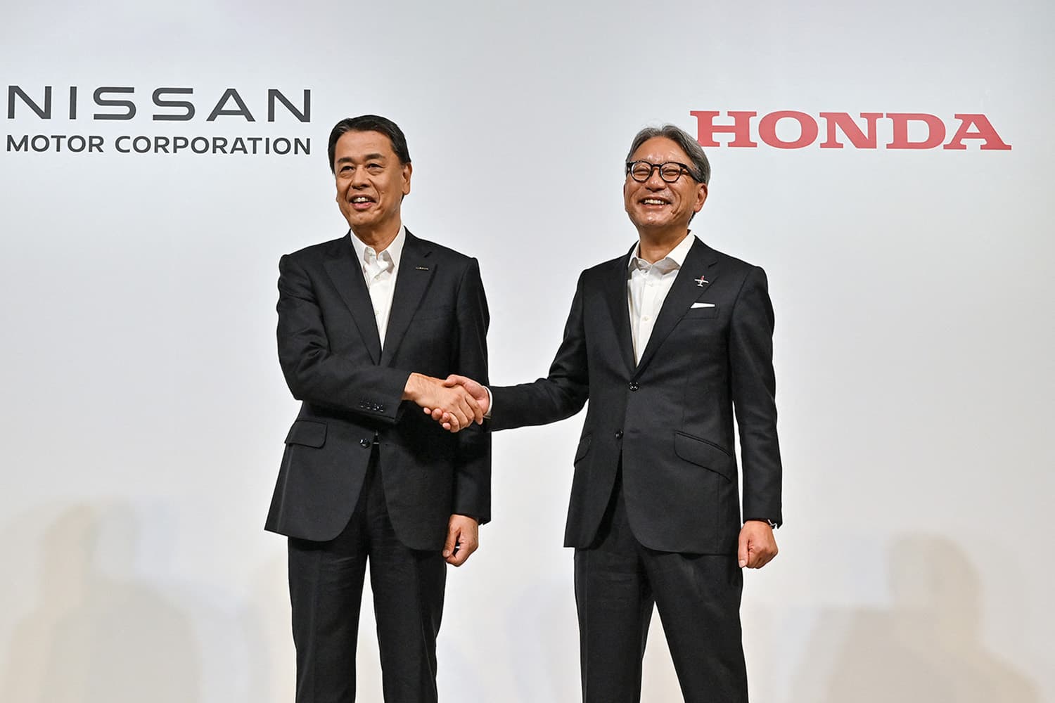honda_nissan_to_begin_merger_talks_amid_ev_competition_SPACEBAR_Hero_57482fb438.jpg