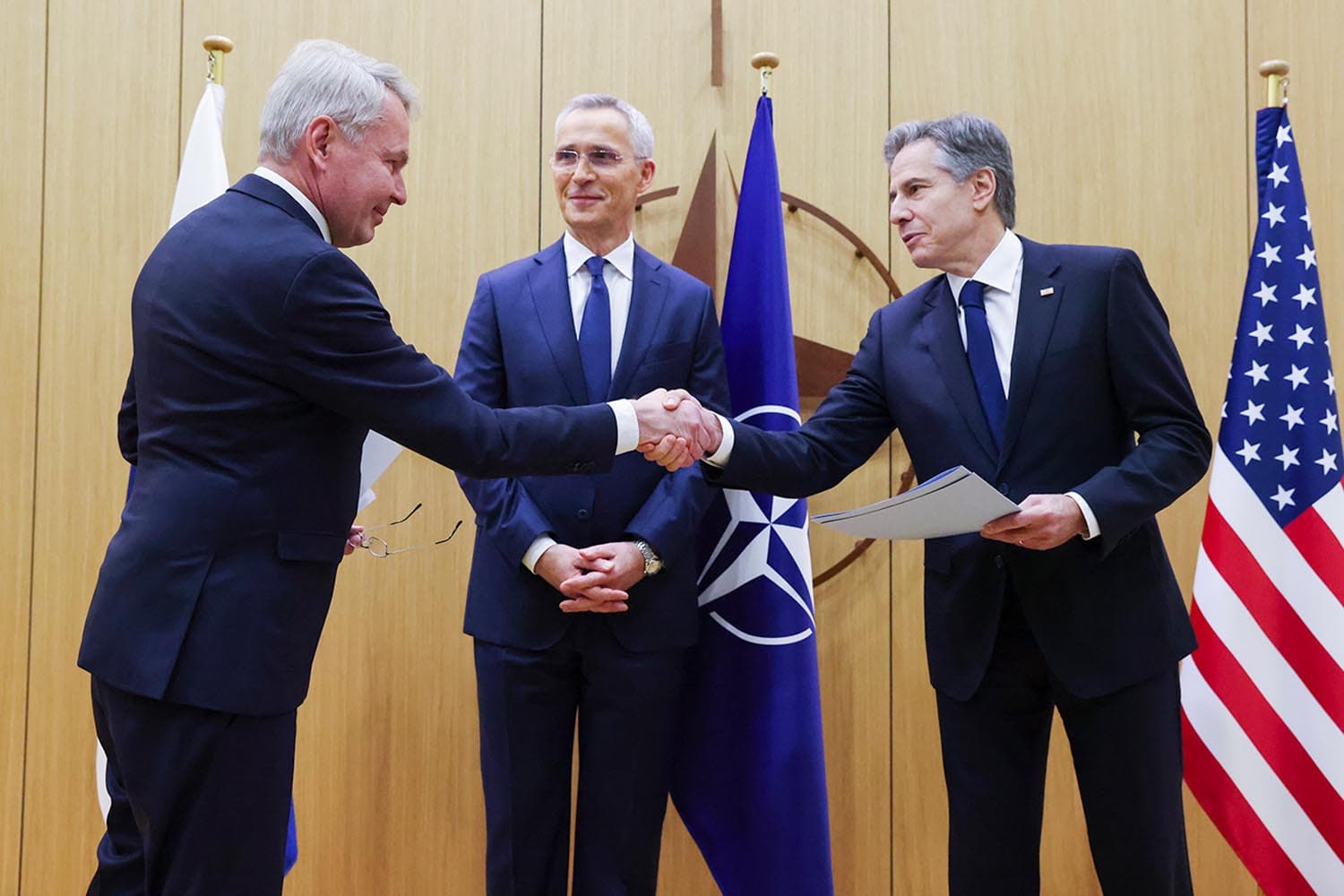 how_finland_joining_boosts_nato_defenses_against_russia_SPACEBAR_Hero_0c98294313.jpeg