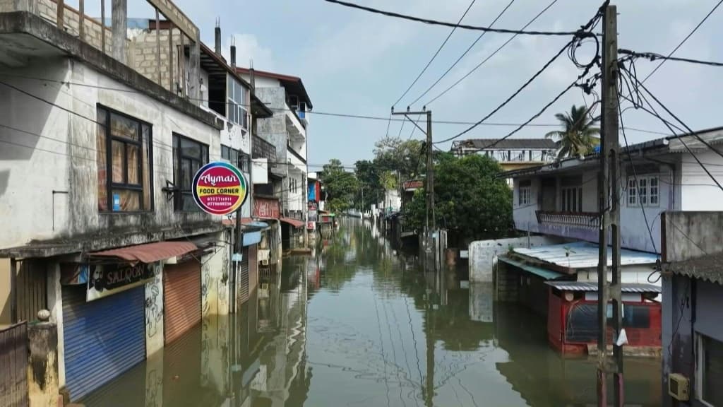 indonesia-sri-lanka-prepare-new-heavy-rain-after-deadly-floods-5.jpeg