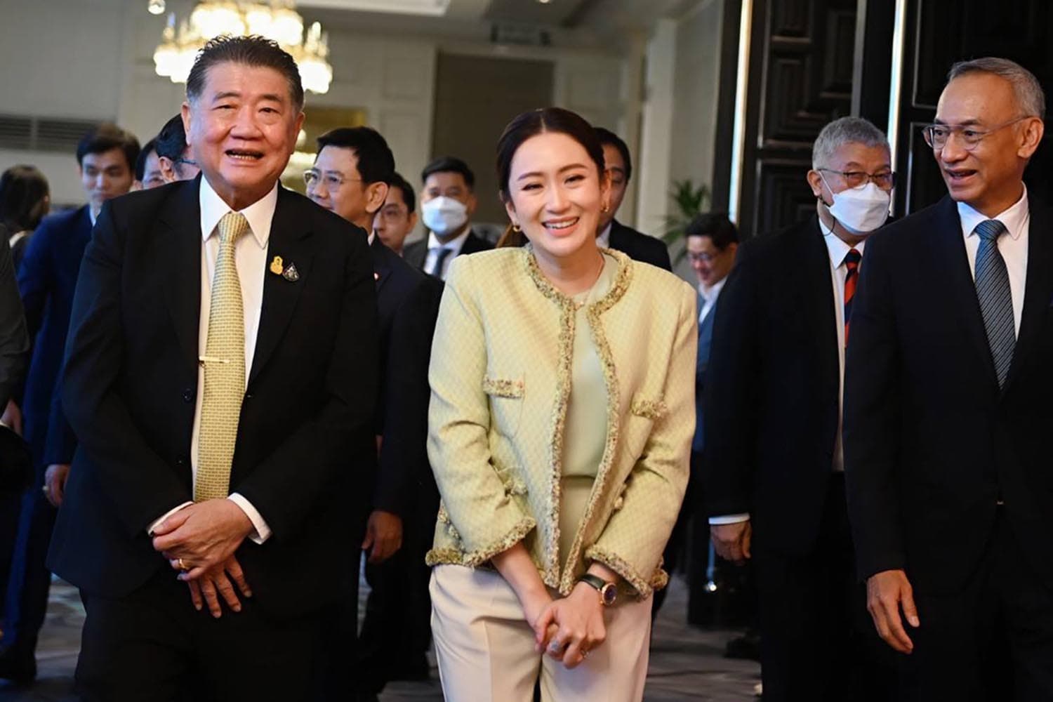 ing_shinawatra_admits_wants_his_father_to_be_released_from_prison_quickly_SPACEBAR_Hero_0794185ec4.jpg