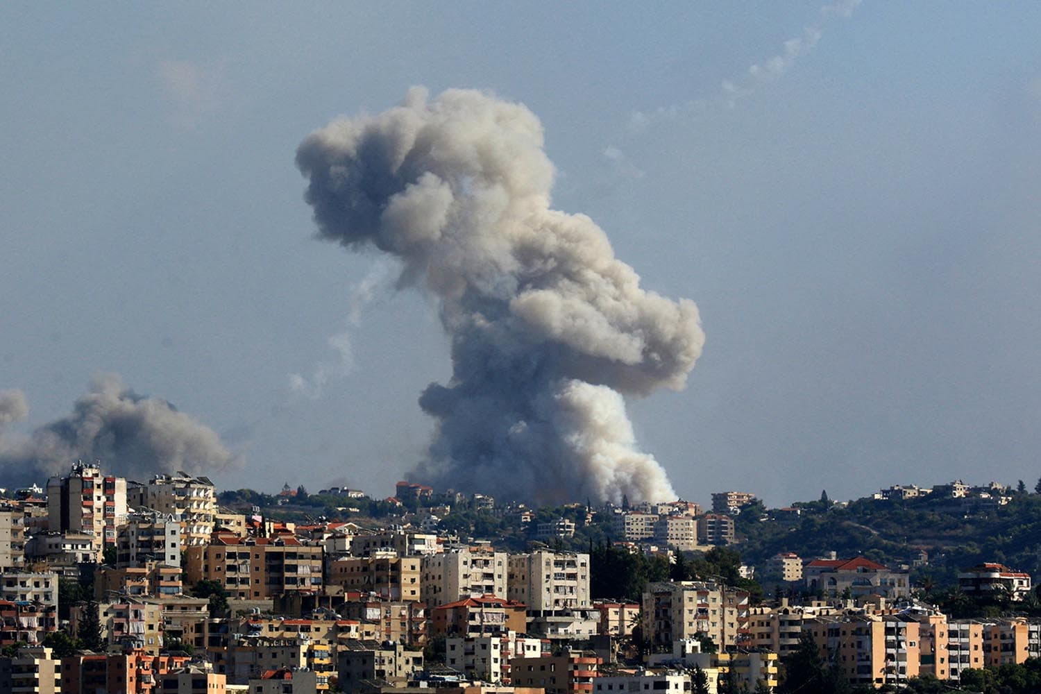 israel_air_strikes_kill_492_people_in_lebanon_SPACEBAR_Hero_9339c624c6.jpg