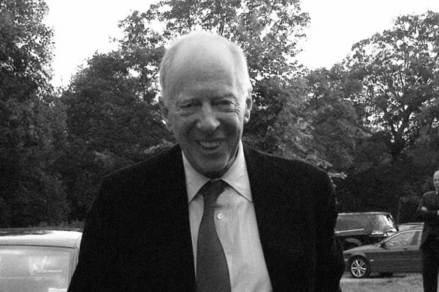 jacob_rothschild_banker_broke_from_europes_biggest_banking_dynasty_dies_SPACEBAR_Hero_84906ddcf4.jpg
