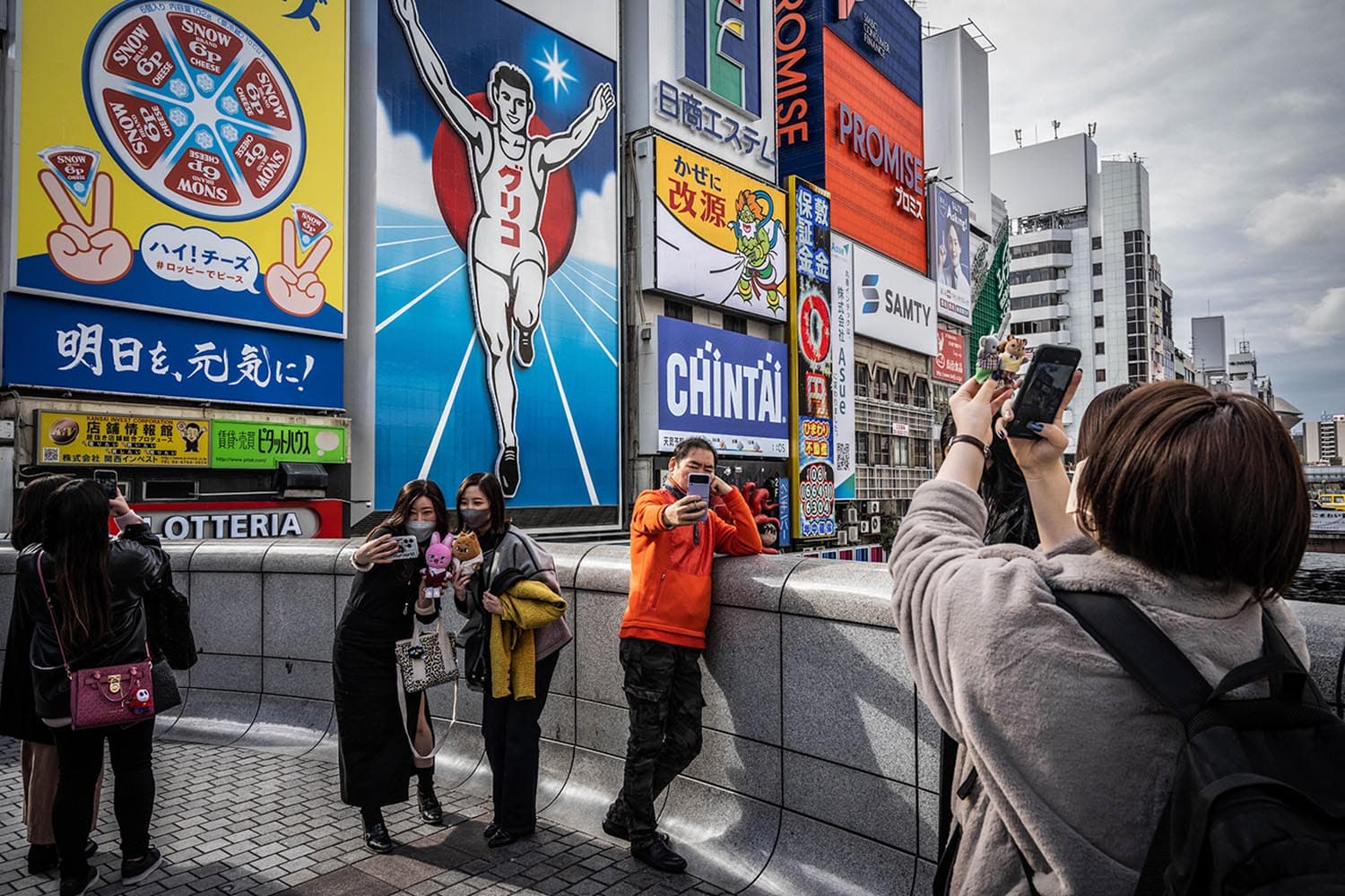 japan_osaka_wants_foreign_tourists_to_pay_special_extra_fee_SPACEBAR_Hero_24586afcb1.jpg