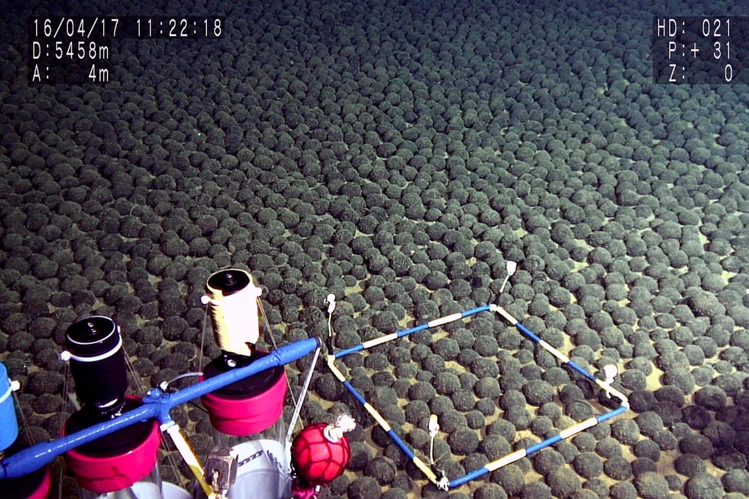japan_to_collect_rare_metals_for_evs_phones_from_deep_ocean_floor_SPACEBAR_Hero_7ab37ce502.jpg