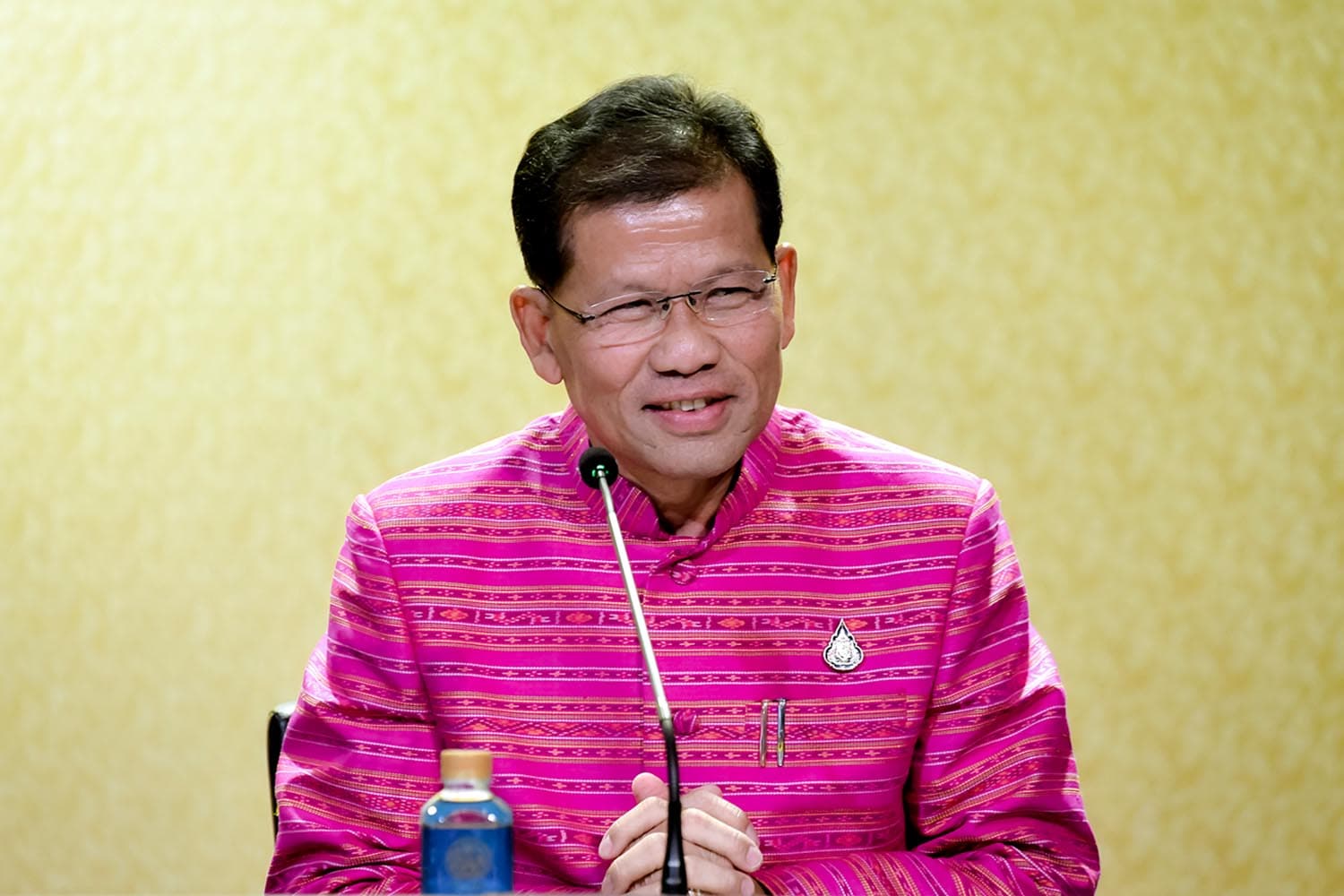 karom_polpornklang_protect_srettha_pita_SPACEBAR_Hero_542babd2d0.jpg