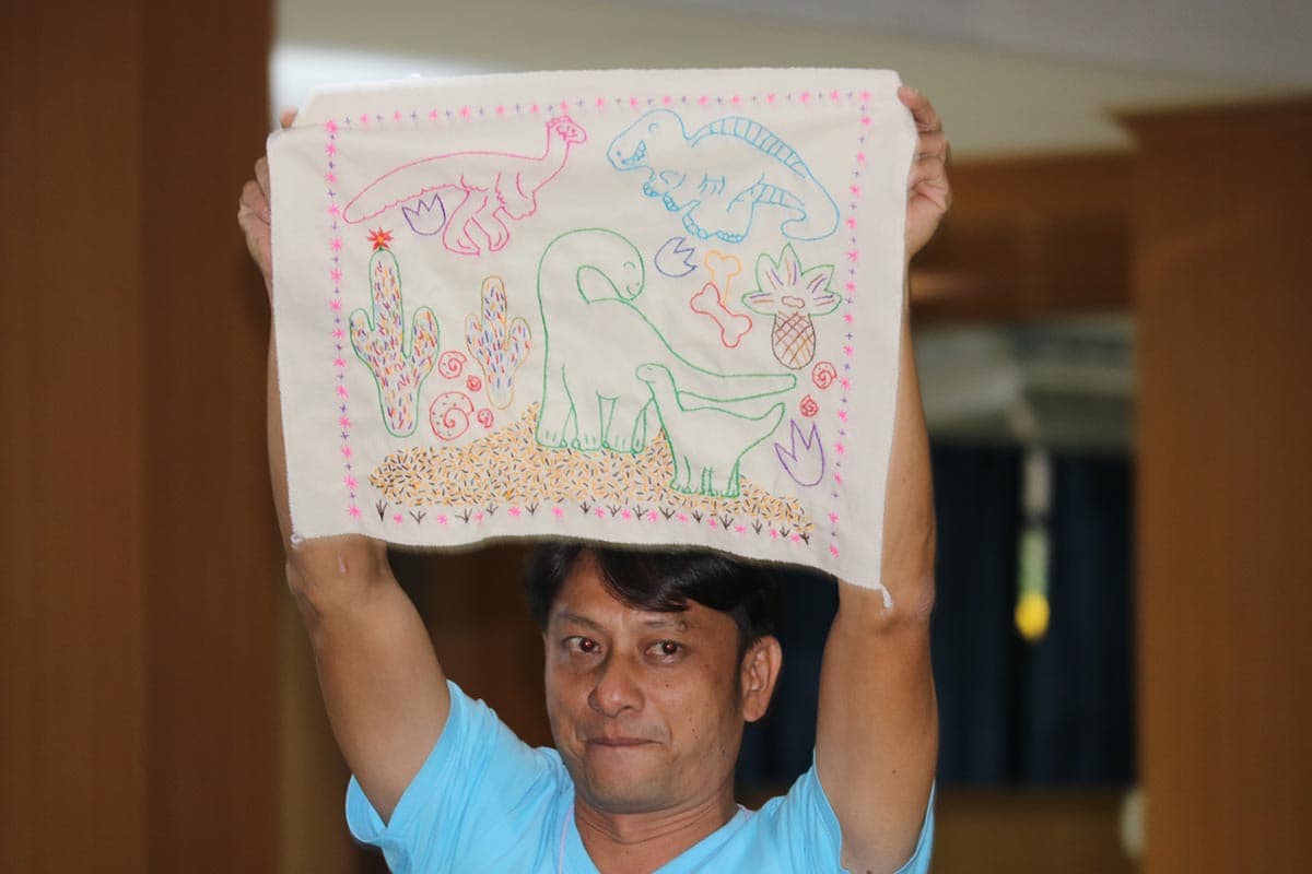 khon_kaen_elderly_people_embroidery_project_brain_training_SPACEBAR_Photo10_b77d4889f3.jpg