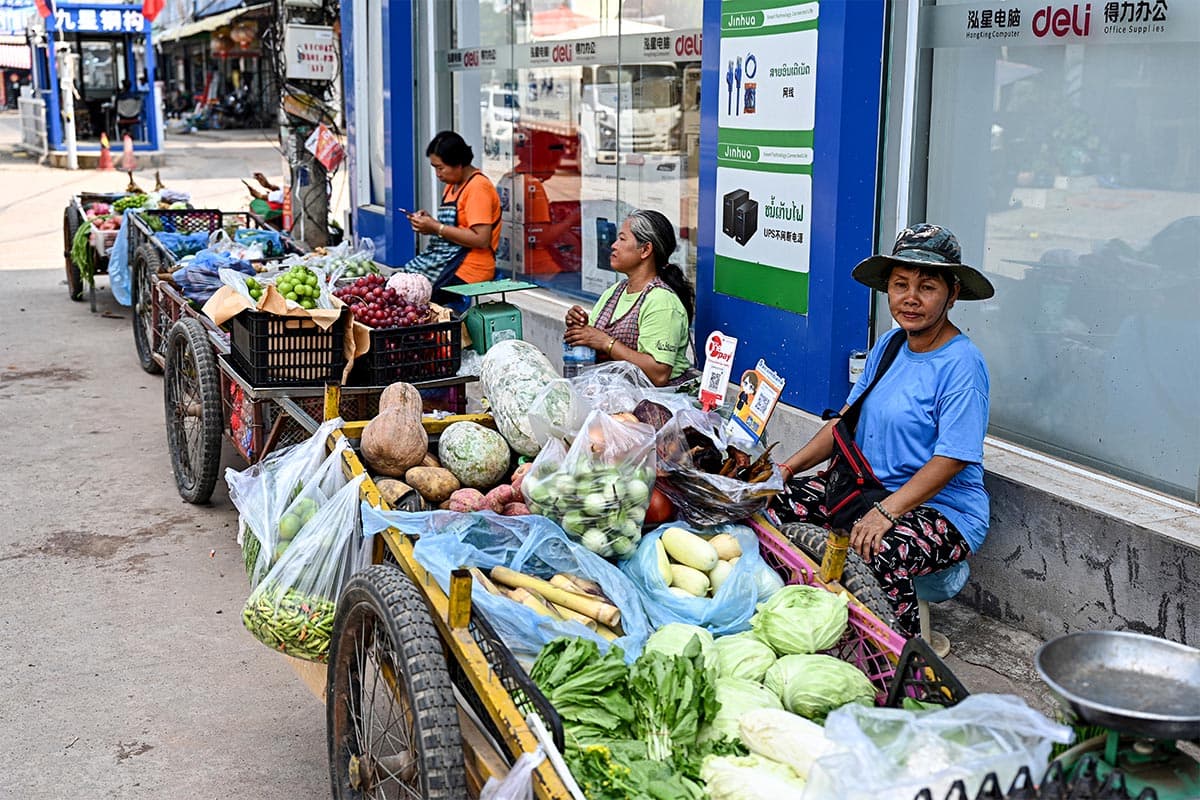 laos_struggles_inflation_food_prices_rising_sharply_households_forage_SPACEBAR_Photo01_6650689427.jpg
