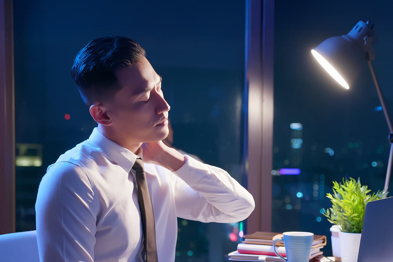 lights_out_at_9_pm_china_firms_push_back_against_996_culture_SPACEBAR_Hero_9b3d331be4.jpg