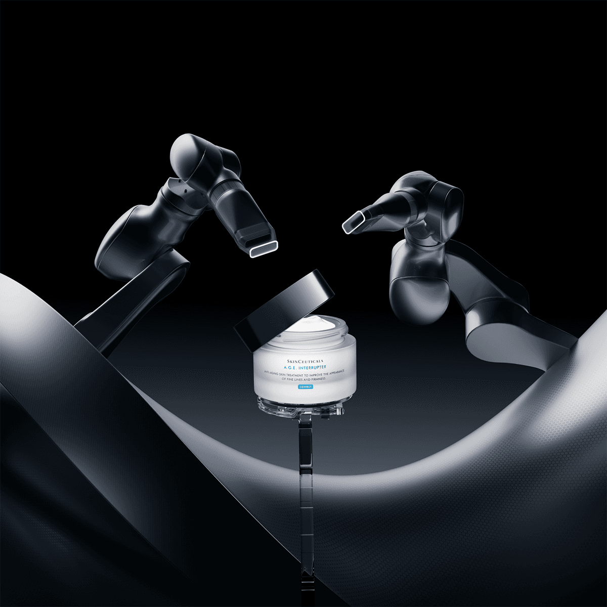 loreal-SkinCeuticals-SPACEBAR-Photo_SQ03.png