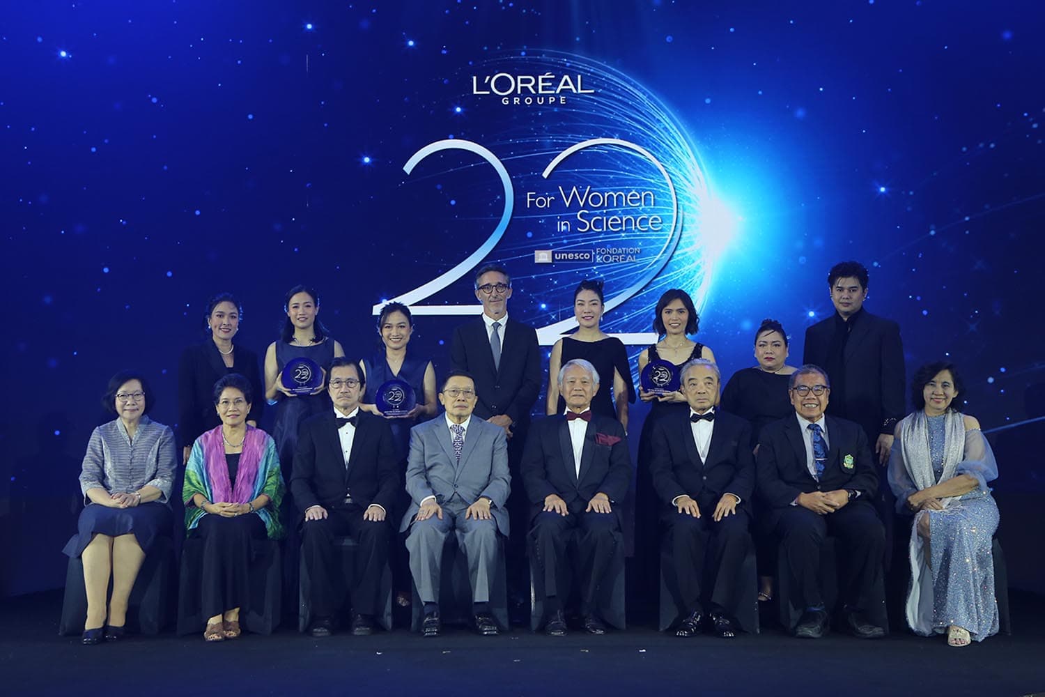 loreal_3_thai_women_researchers_austainable_scienc_SPACEBAR_Hero_2228bf8f48.jpg