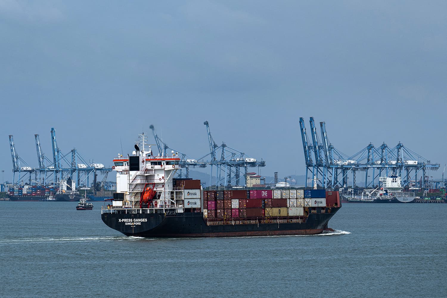 malaysia_biggest_port_considers_new_investors_for_8_billion_expansion_SPACEBAR_Hero_22f7c8858c.jpg