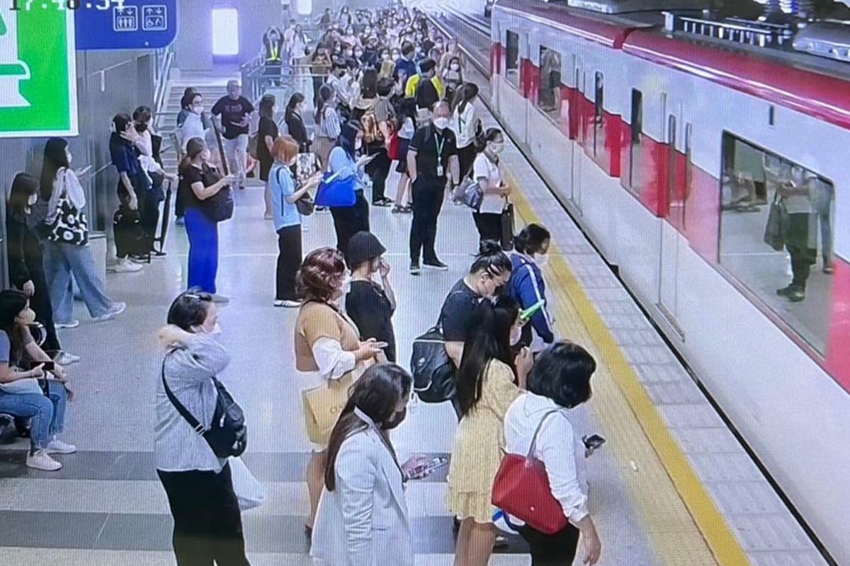 ministry_transport_sky_train_purple_red_line_20_baht_throughout_SPACEBAR_Photo02_b09e1c2d51.jpg