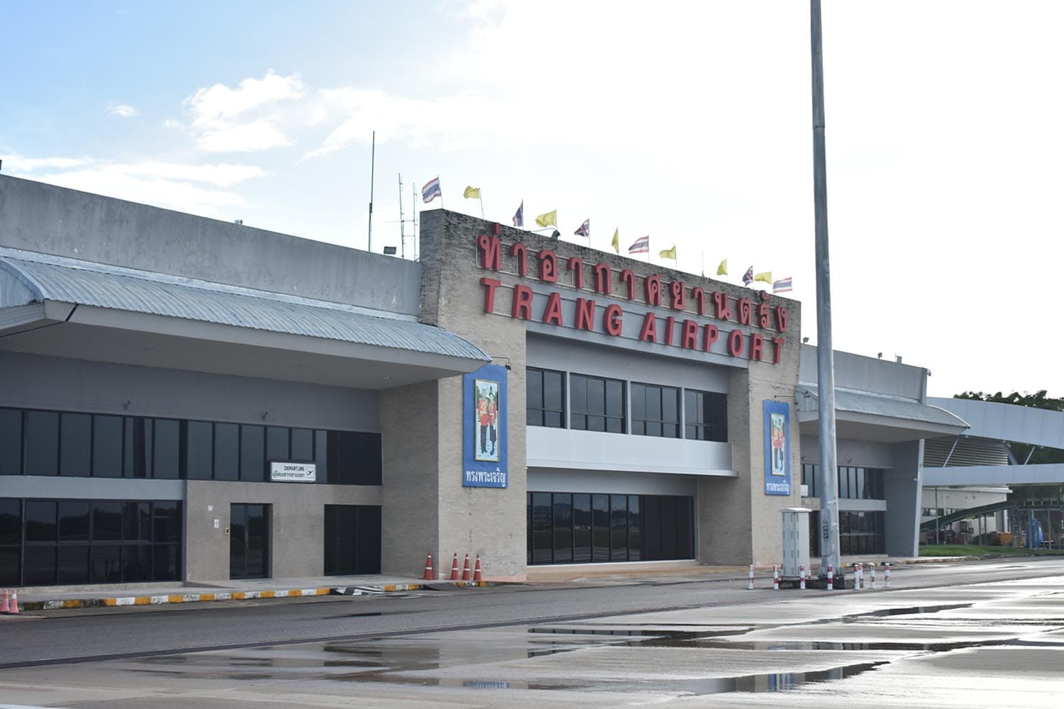 ministry_transport_trang_airport_opening_high_season_2025_SPACEBAR_Hero_16115cab4a.jpg