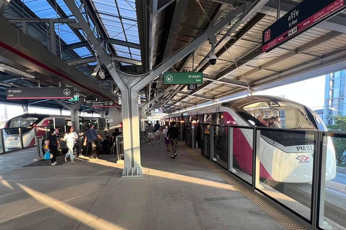 mot_transport_sky_train_pink_purple_line_extend_free_use_time_SPACEBAR_Photo02_41e81c5f8f.jpg