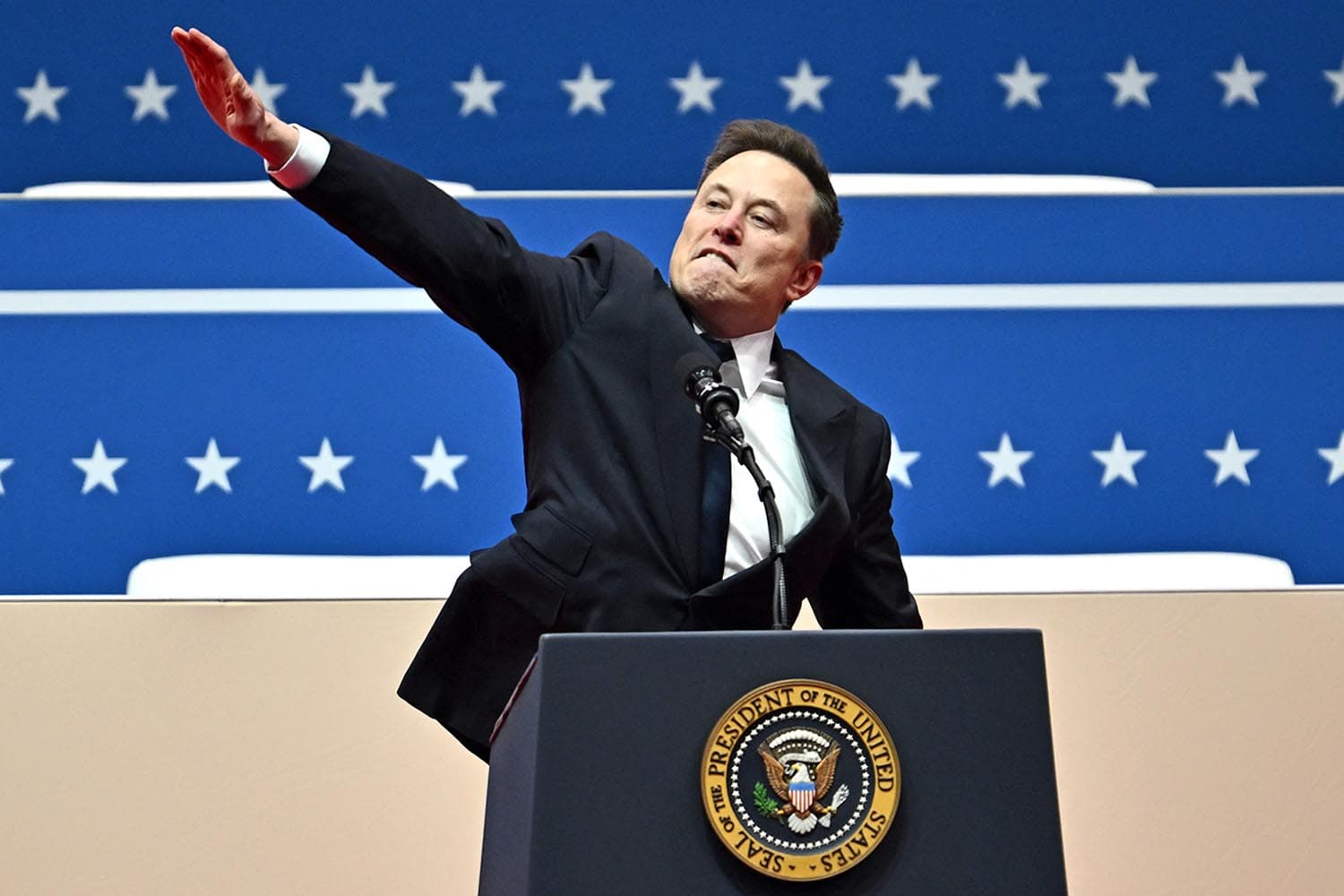 musk_pull_back_doge_role_starting_may_amid_71_percent_dip_tesla_profits_SPACEBAR_Hero_4bb4db24fe.jpg